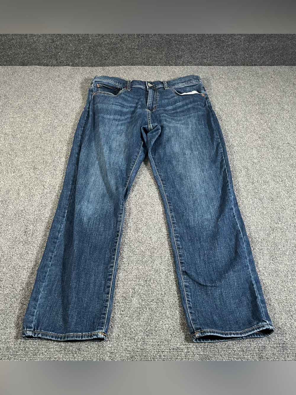 Lucky Brand Jeans Mens 34x30 Blue Denim 410 Athletic Straight Preppy Comfort